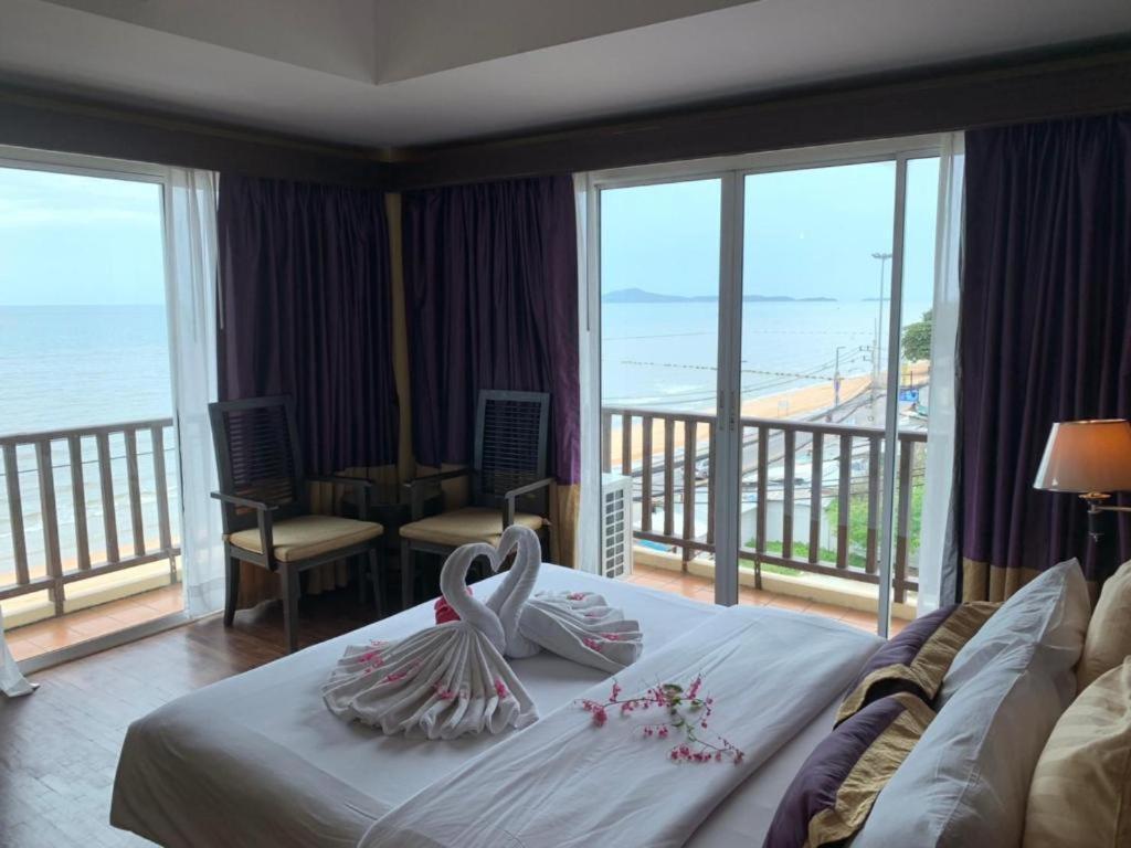 Sarita Cha Let And Spa Praia de Jomtien Exterior foto